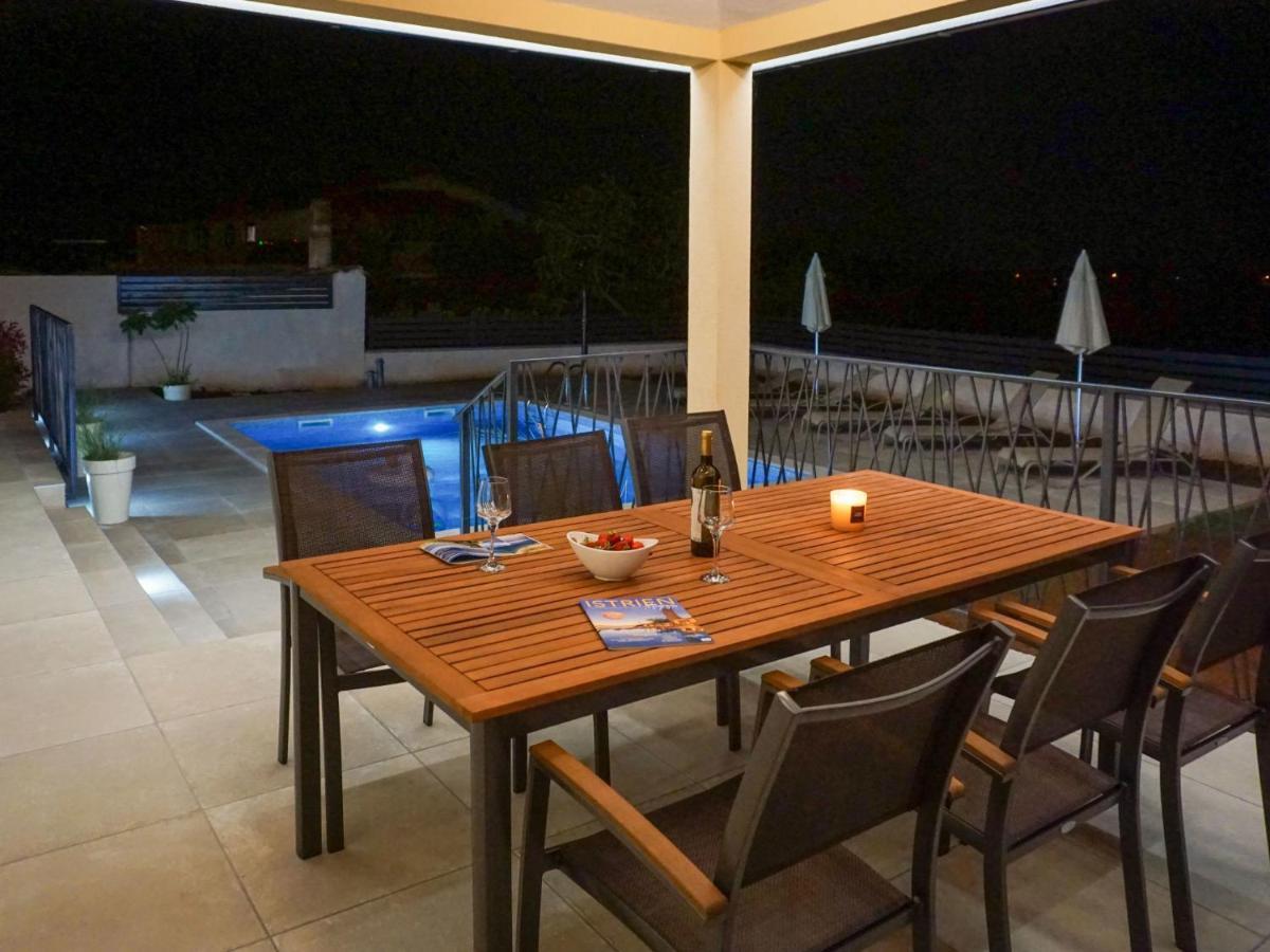 Holiday Home Villa Dora By Interhome Pula Luaran gambar